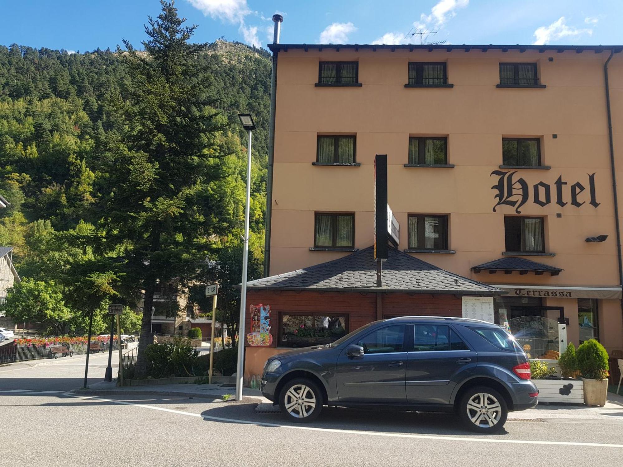 Hotel Sucara La Cortinada Eksteriør bilde